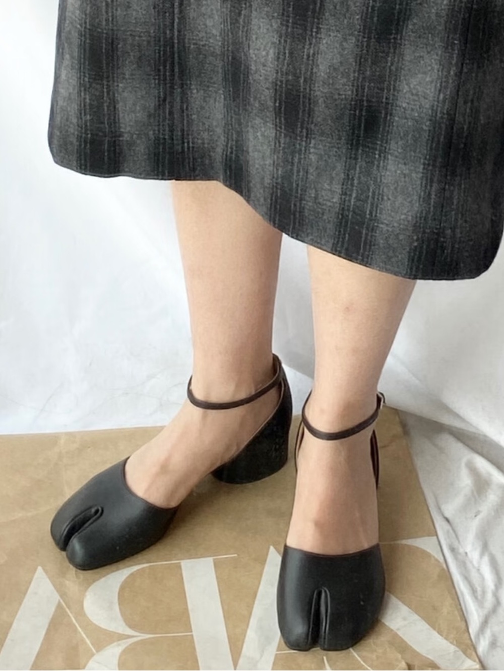 Maison Margiela black leather Mary Jane tabi shoes